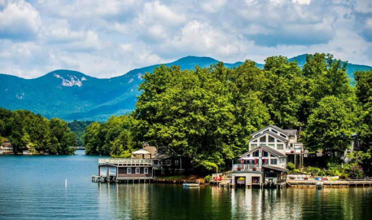 Best Lakes in North Carolina