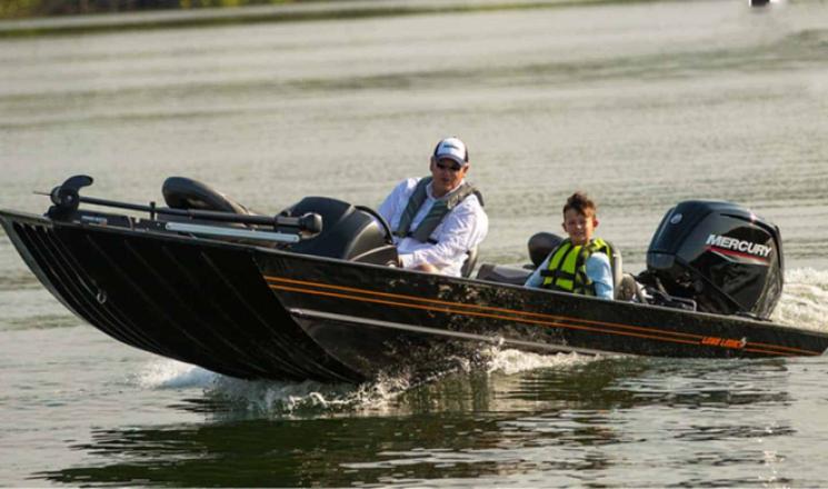 Who Makes Lowe Boats?